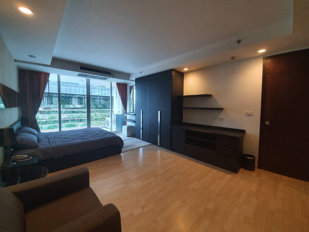 For RentCondoWitthayu, Chidlom, Langsuan, Ploenchit : For rent condo The Raajdamri 2 Bed 114 Sq.m (S06-0743-1)