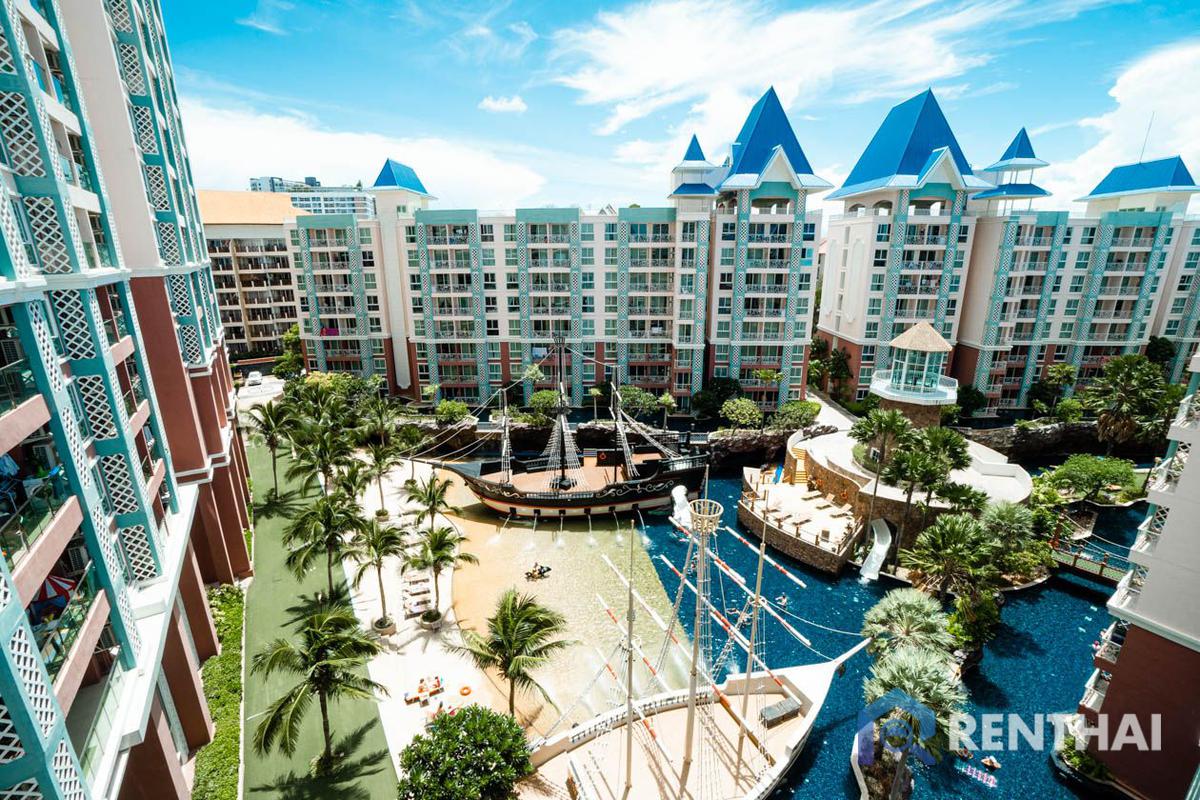 For SaleCondoPattaya, Bangsaen, Chonburi : Hot deal for condo 2bedrooms in resort style condo near the beach