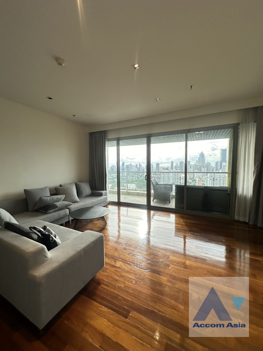 For RentCondoSukhumvit, Asoke, Thonglor : (AA41629) 3 Bedrooms Condominium for Rent in Sukhumvit, Bangkok near BTS Asok - MRT Sukhumvit at The Lakes