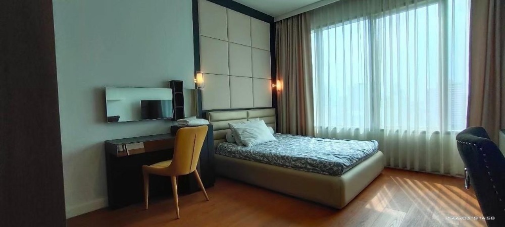 For RentCondoWitthayu, Chidlom, Langsuan, Ploenchit : 🏢 185 Rajadamri 🛏️Beautiful room ✨Many rooms 🌐 Good location📍High floor 🌤️Beautiful view 🛋️Fully furnished 📺Fully furnished appliances (special price)