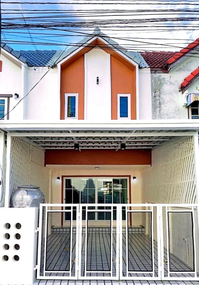 For SaleTownhouseNonthaburi, Bang Yai, Bangbuathong : Mooban Promjit, Soi Kantana, Bang Yai, 2 bedroom townhouse, back of house has a rice field view, near Central Westgate, Nonthaburi