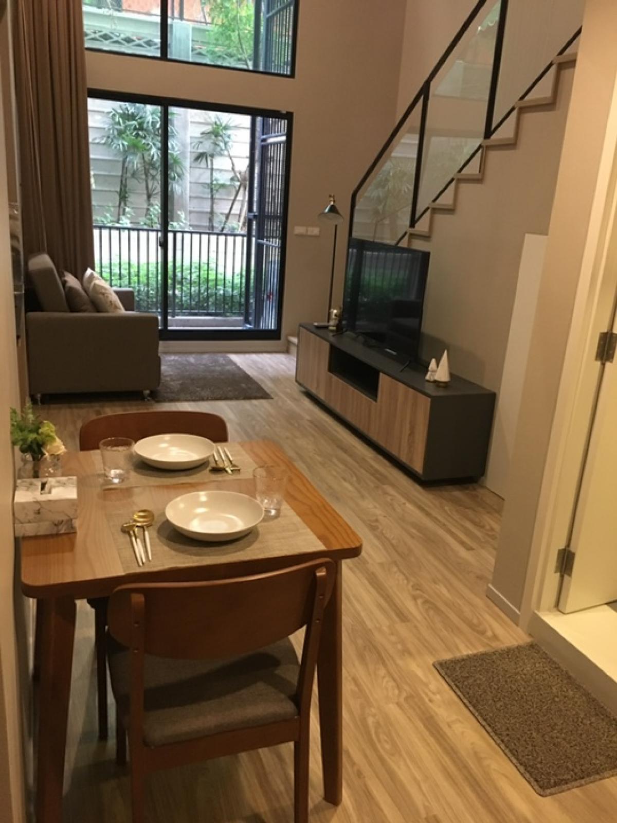 For RentCondoSathorn, Narathiwat : For rent Condo Blossom Sathorn Duplex