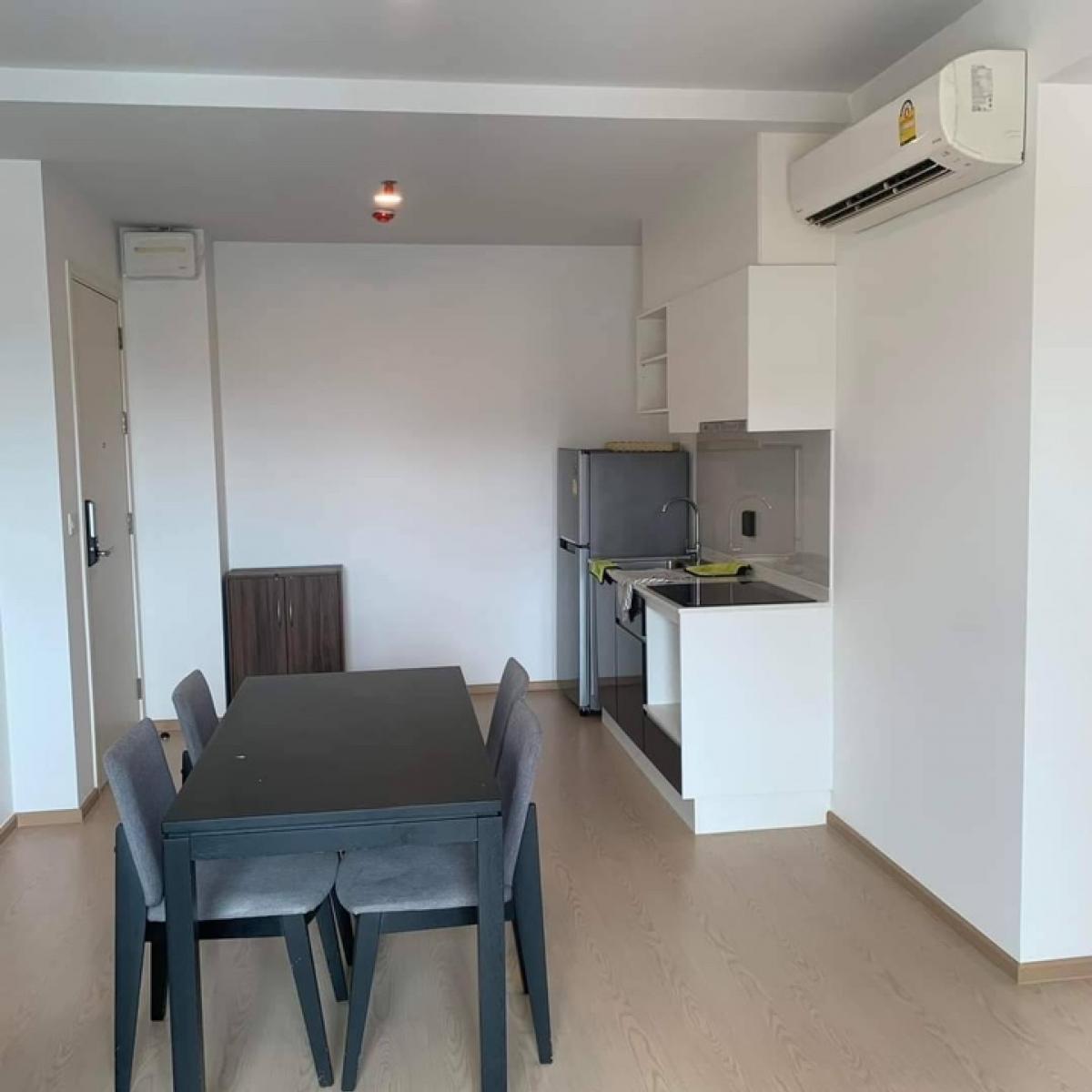 For SaleCondoRama9, Petchburi, RCA : ❤️❤️ For sale: Condo Thetree Sukhumvit 71, room size 56.5 square wah, interested, line tel 0859114585 ❤️❤️ 2 bedrooms, 2 bathrooms, 1 living room, 1 kitchen, 3 air conditioners, located on the 22nd floor, ready to transfer, transfer fee 50/50, price 6.8 m