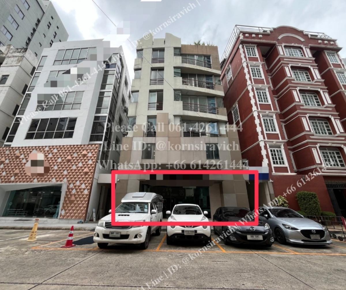 For RentRetailRatchadapisek, Huaikwang, Suttisan : For rent, G floor area, size 130 square meters, Ratchadaphisek, near MRT Ratchadaphisek station 150 meters.