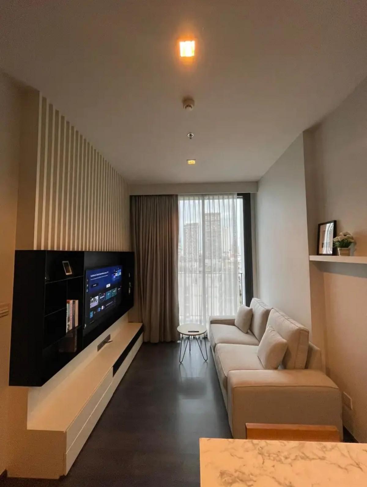 For RentCondoSukhumvit, Asoke, Thonglor : For rent Edge Sukhumvit 23 Near BTS Asoke and MRT Sukhumvit