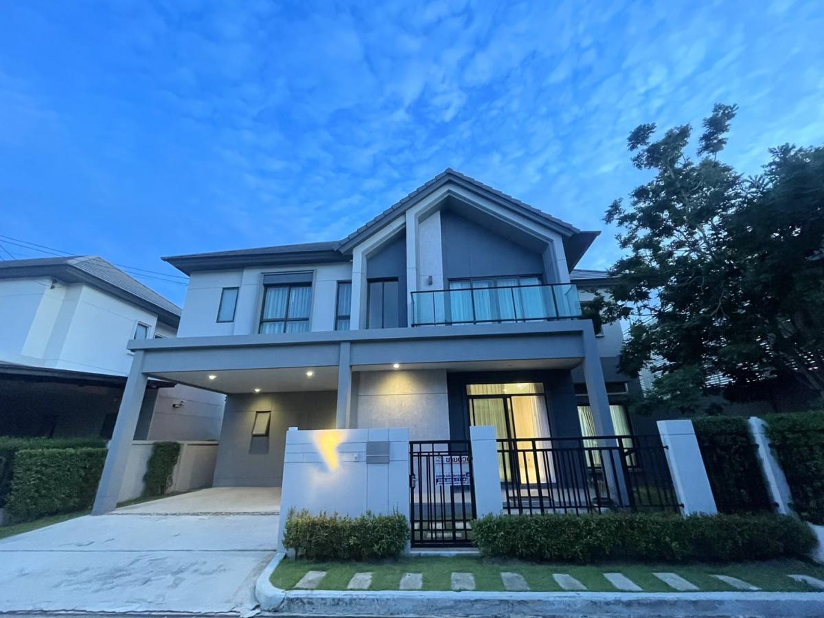 For SaleHouseRama5, Ratchapruek, Bangkruai : 📢New arrival again 💥Bangkok Boulevard Rama 5 ✨New beautiful house, corner plot, right on the Feng Shui principles, already lucky, rich, 🥳Special price 13.5 million baht (first hand 15.5 million baht, all sold out) 🌳 House details - Area 65.3 sq m. - Usabl