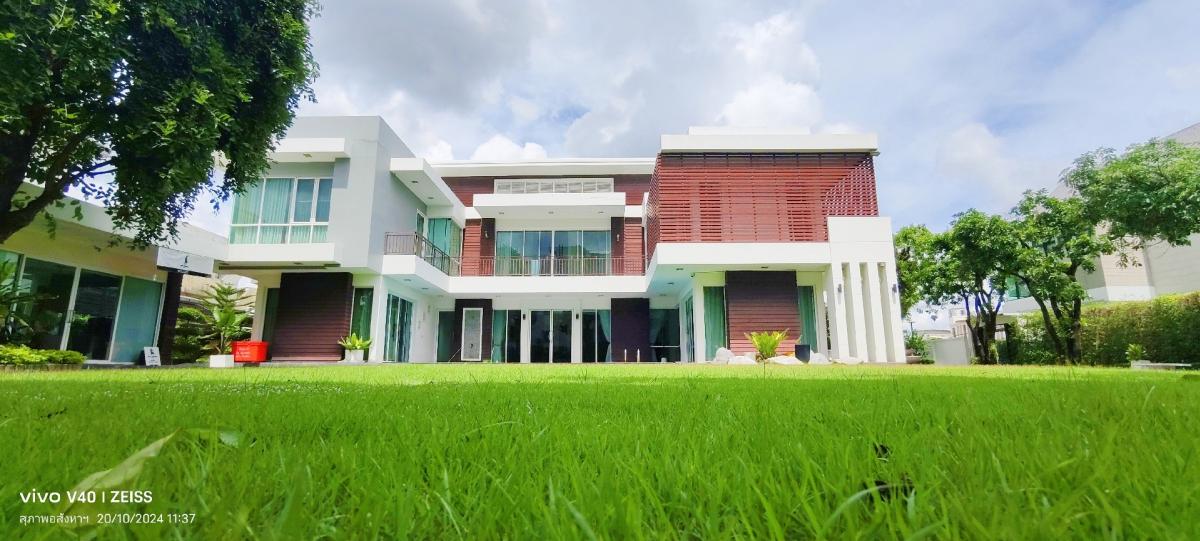 For SaleHouseMin Buri, Romklao : 💥🌟2-storey modern luxury house, Minburi with swimming pool. Hurry up. 436 square wah, very big, very cheap. You heard me right, the price is 38 million, transfer fee is half each. 🏤🚩 Land area 1 rai 36 sq.w. 4 bedrooms, 3 bathrooms, with garden and swimmi