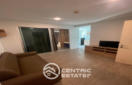 For SaleCondoVipawadee, Don Mueang, Lak Si : Condo for sale with tenant, Happy Condo Don Mueang The Terminal, size 28.37 sq m, pool view, good location, on Songprapa Road, near the Red Line and Don Mueang Airport.