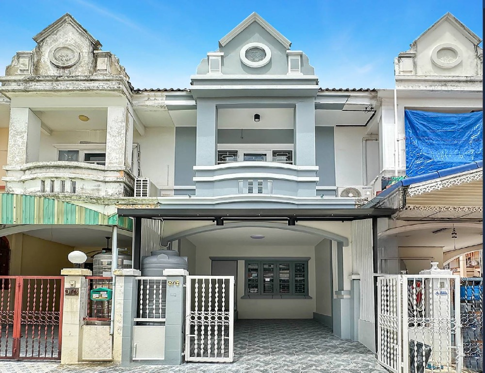 For SaleTownhousePinklao, Charansanitwong : Laphawan Village 8, Bang Bua Thong, 2-storey townhouse, 6-meter wide, Nonthaburi, near the Purple Line, Bang Phlu Station