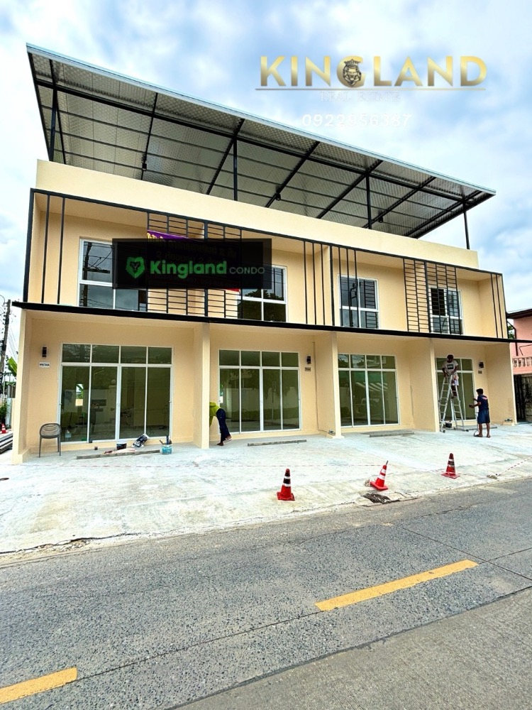 For RentShophouseChokchai 4, Ladprao 71, Ladprao 48, : For rent, 2-storey commercial building, good location, Lat Phrao 41, lots of cars passing by every day, newly built building, 4 units, left corner, with space on the side, rent 25,000 baht/month, middle building 19,000 baht, right corner building 20,000 b