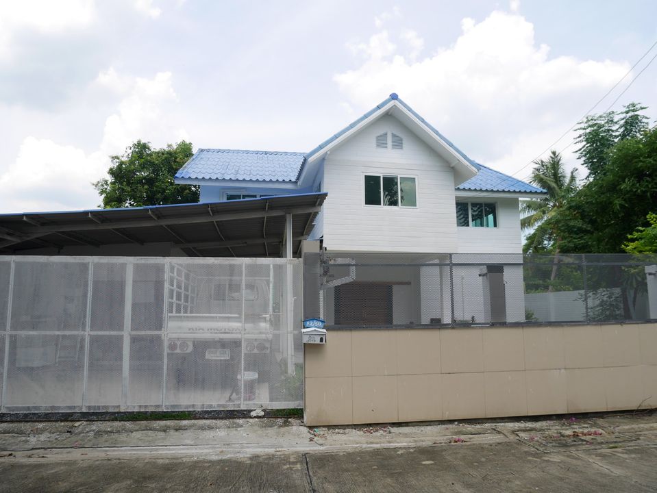 For SaleHouseKaset Nawamin,Ladplakao : S-HPDM102 For sale, single house, on Prasertmanukit Soi 30, 2 floors, south side, area 98 sq m., usable area 300 sq m., 7 bedrooms, 3 bathrooms, 12.772 million, 063-759-1967