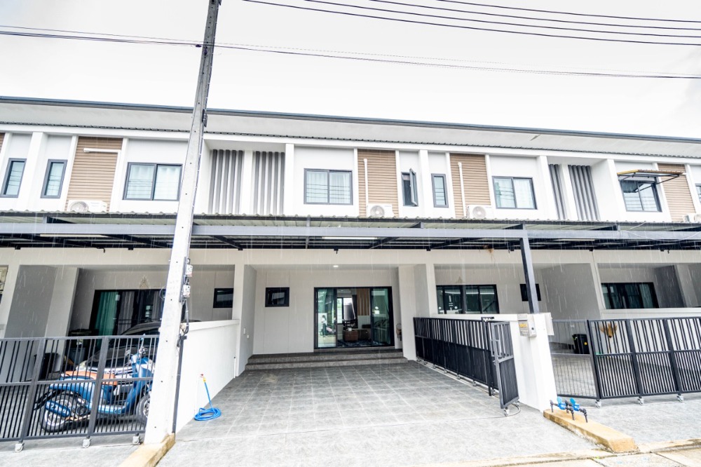 For SaleTownhouseChiang Mai : Zen by Sivalai 3 Bedroom Townhouse For Sale (SANK204)