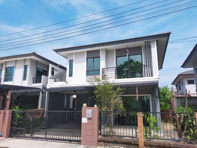 For SaleHouseSamut Prakan,Samrong : For sale: Semi-detached house, The Plant, King Kaew-Theparak, good condition