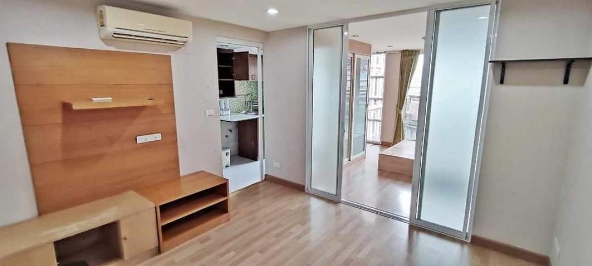 For SaleCondoChokchai 4, Ladprao 71, Ladprao 48, : Price 1.9 million, Condo The Raffle, near BTS Phawana, MRT Lat Phrao 42/1, walk 300 meters, room 35 sq m., divided into sections