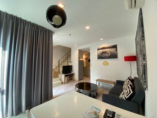 For RentCondoOnnut, Udomsuk : For rent Ideo Mobi On Nut (Sukhumvit 81), 2 floors, 2 bedrooms, 2 bathrooms and kitchen, Duplex room 63 sq m.