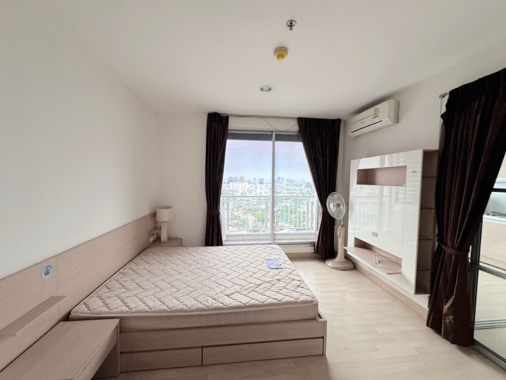 For RentCondoRatchadapisek, Huaikwang, Suttisan : Urgent! Available for rent Rhythm Ratchada, large room 46 square meters, good price, many rooms available (English below)