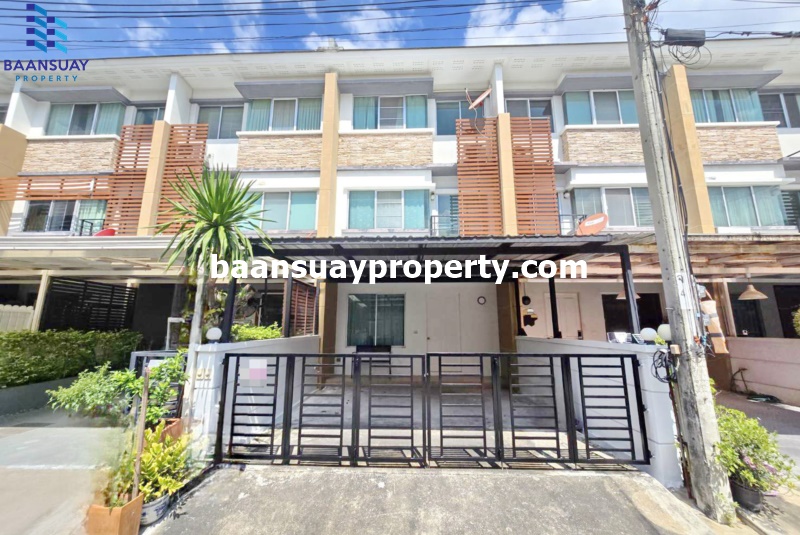 For RentTownhouseKaset Nawamin,Ladplakao : For rent, 3-story townhome with furniture, Kaset-Nawamin Road, near Boonthavorn.