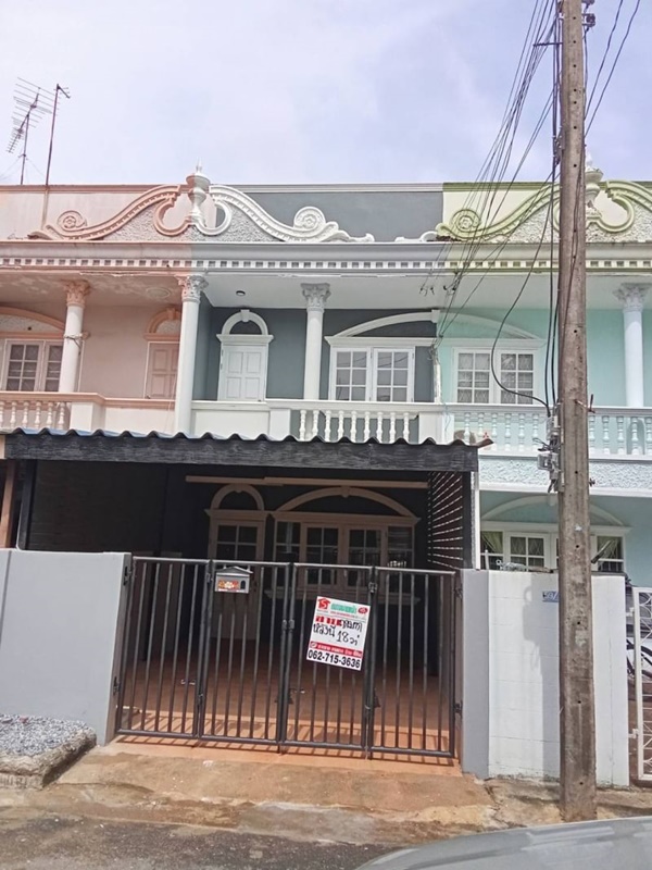 For SaleTownhousePathum Thani,Rangsit, Thammasat : Townhouse for sale, Lam Luk Ka, Pathum Thani