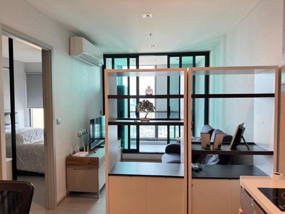 For RentCondoOnnut, Udomsuk : For rent: Life S62, large room, 39 sq m, 17th floor, Bang Chak area condo, near BTS, expressway, convenient travel, very good common area, beautiful room, good view, fully furnished, price 20,000 baht.