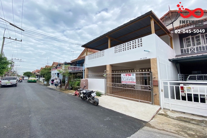 For SaleTownhousePathum Thani,Rangsit, Thammasat : Townhouse for sale, 2 floors, Pruksa 9, area 20.6 square wah, Soi 54, Yothaplaka Road, Rangsit-Nakhon Nayok