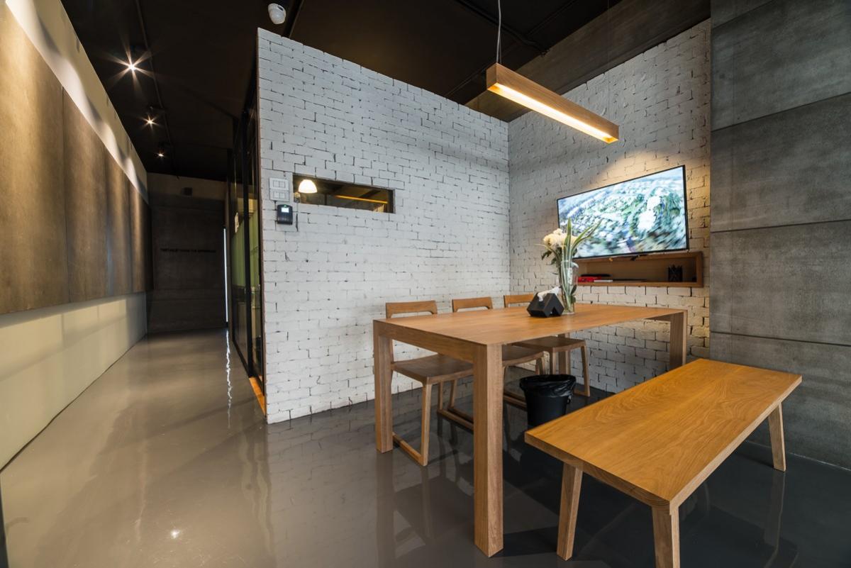 ให้เช่าสำนักงานสุขุมวิท อโศก ทองหล่อ : *ด่วน ให้เช่า OFFICE MODERN LOFT อยู่ซ.ทองหล่อ ราคา 45,000 B. (พร้อมย้ายเข้าอยู่ได้เลย)