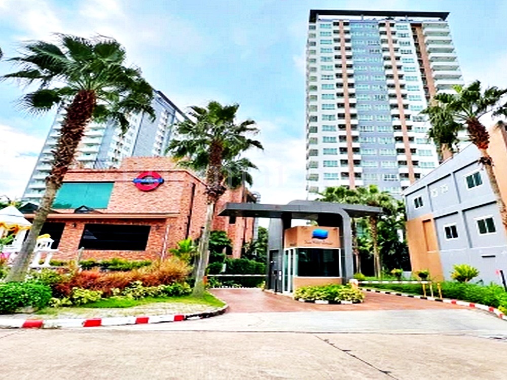 For SaleCondoSriracha Laem Chabang Ban Bueng : Condo for sale, Sriracha Condo View Project, condo in the heart of the community, Si Racha City, Chonburi Province.