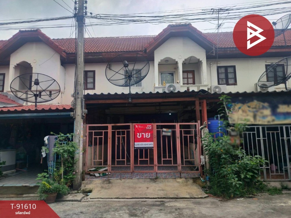 For SaleTownhousePathum Thani,Rangsit, Thammasat : For sale: 2-storey townhouse, Saengthong Village, Khlong Song, Pathum Thani, ready to move in