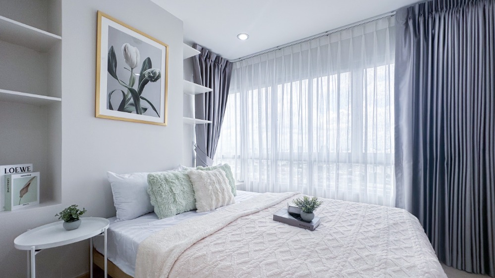 For SaleCondoPinklao, Charansanitwong : Good location in Pinklao area, corner room, beautiful, newly decorated, ready to move in, high view, open