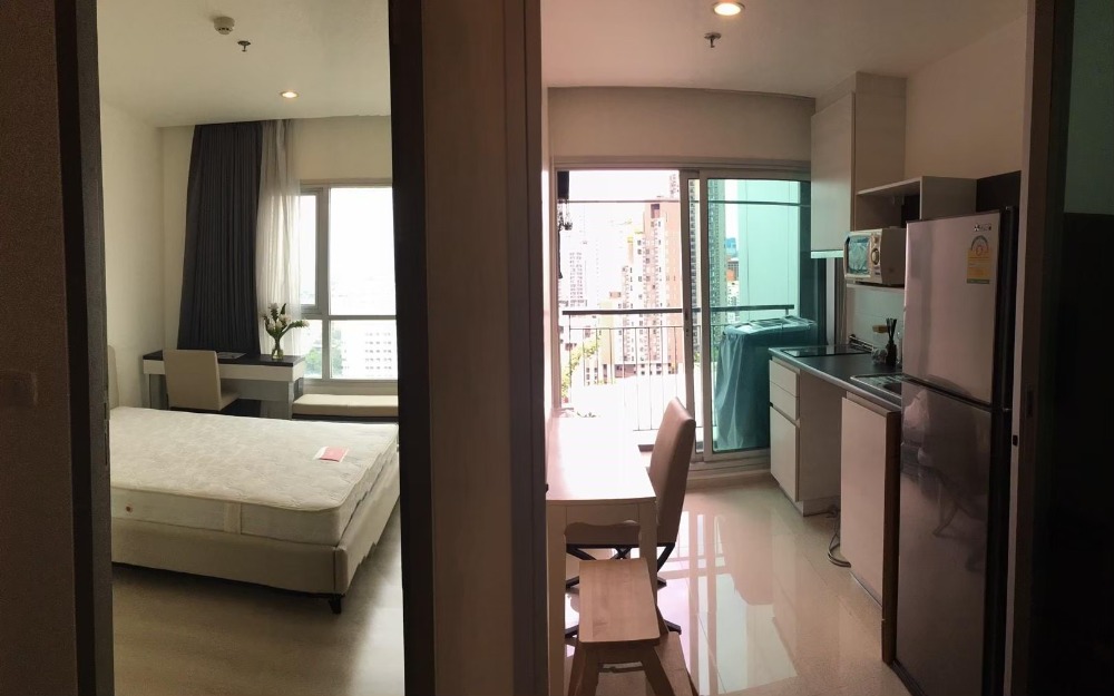 ขายคอนโดรัชดา ห้วยขวาง : Life Ratchadapisek / 1 Bedroom (SALE WITH TENANT), ไลฟ์ รัชดาภิเษก / 1 ห้องนอน (ขายพร้อมผู้เช่า) LIL164