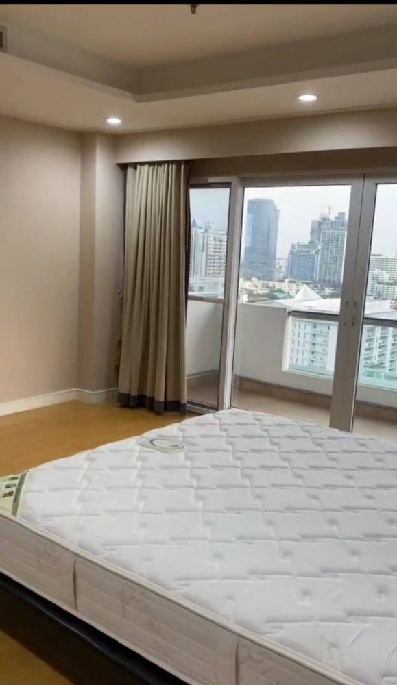 For RentCondoSukhumvit, Asoke, Thonglor : Century Heights Condominium Luxury Room for Rent