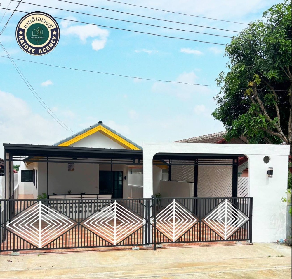 For SaleHouseMin Buri, Romklao : Single-storey house, 3 bedrooms, 2 bathrooms, 1 kitchen, 1 living room, 4 parking spaces in the house, 2 parking spaces in front of the house, Sin Anan Village, Liap Wari 55, natural view, area 52 sq m, decorated, ready to move in, near Sahawat Mushroom F