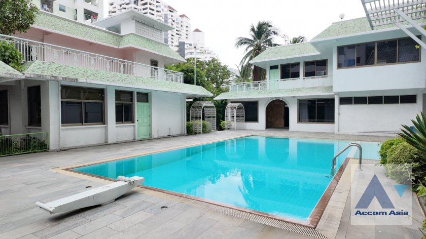 ให้เช่าบ้านสุขุมวิท อโศก ทองหล่อ : (AA40098) Private Swimming Pool | 4 Bedrooms House for Rent in Sukhumvit, Bangkok near BTS Thong Lo