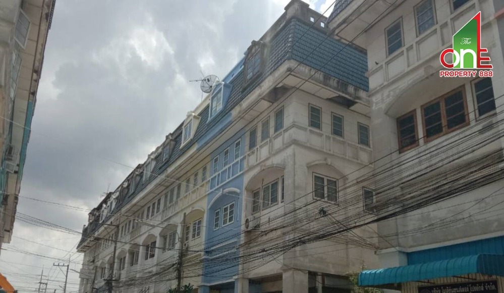 For SaleShophousePathum Thani,Rangsit, Thammasat : 4.5-storey commercial building, Krisdanakorn 19, Phahonyothin Road, Khlong Nueng Subdistrict, Khlong Luang District, Pathum Thani Province