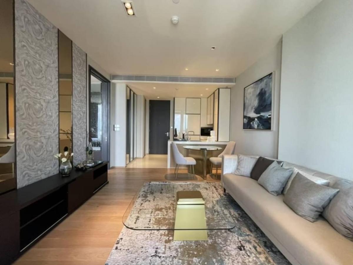 For RentCondoSukhumvit, Asoke, Thonglor : Hurry book now. Very good price for luxury condo with 5 stars concierge service, close to BTS, only about 10 mins walk to Em district , nice layout and decor, fully furnished, ready to move in