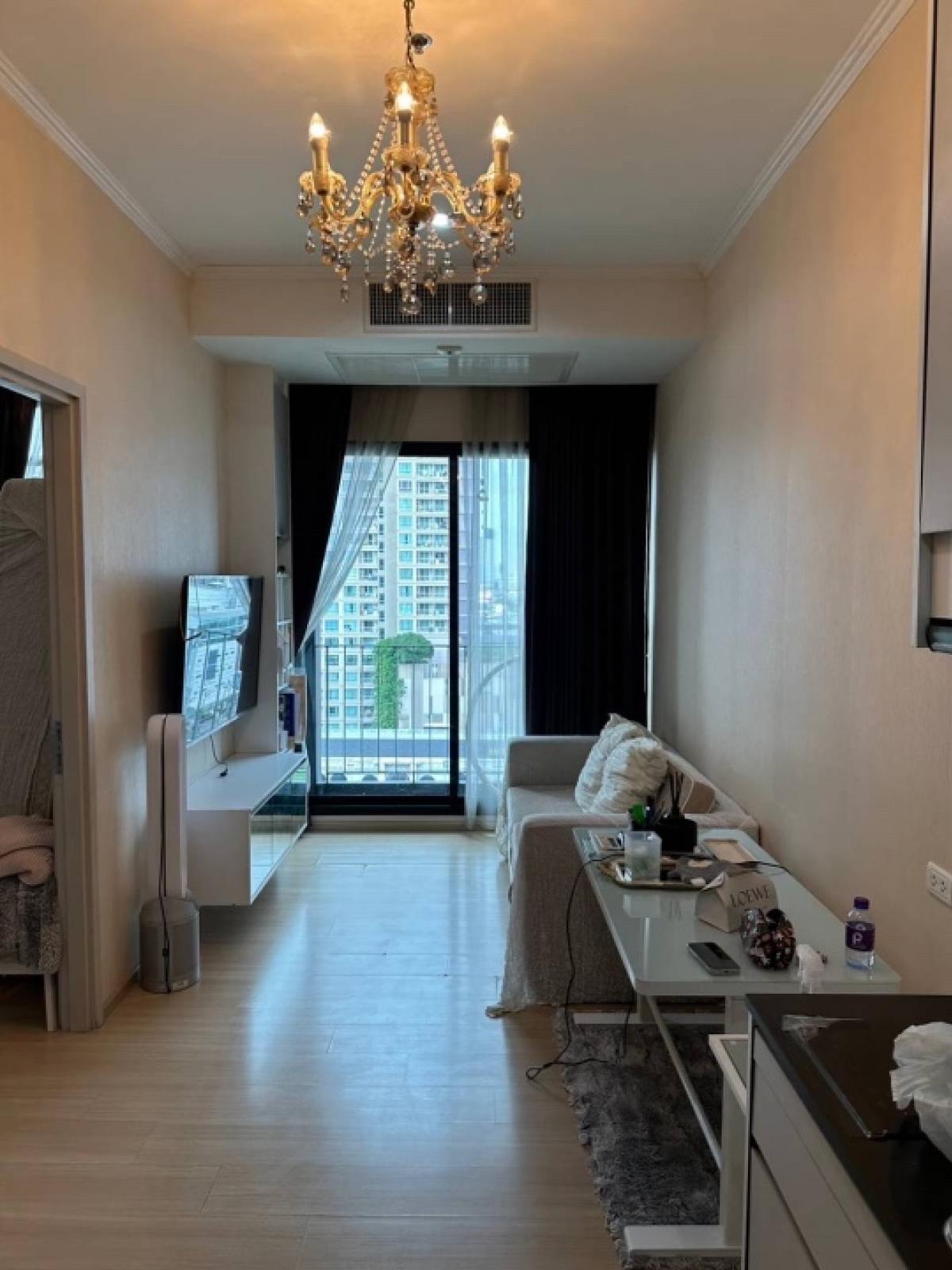 For SaleCondoRama9, Petchburi, RCA : The Capital Ekkamai Thonglor Size : 36.04 Sq.m. Price : 3.8 MB All in Interested in making an appointment to view 0808144488