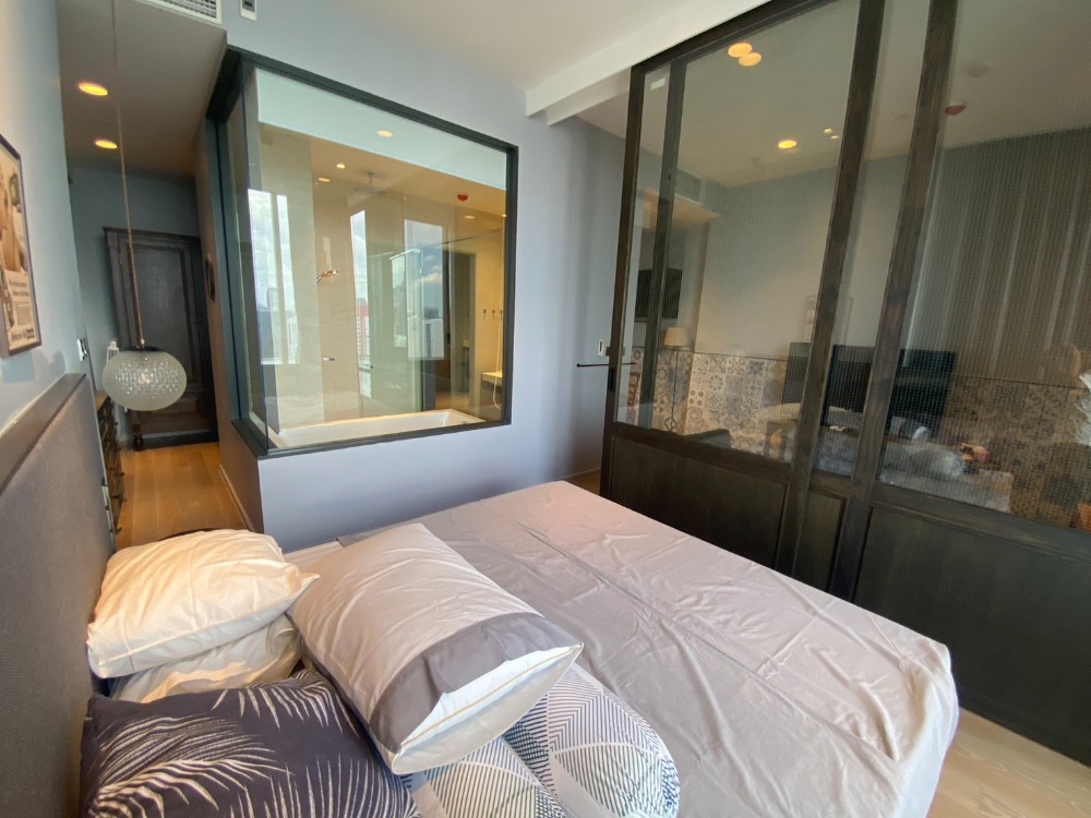 ให้เช่าคอนโดสีลม ศาลาแดง บางรัก : Ashton Silom 1B1B ชั้น 35 วิวสวย Specail layout rent 45k