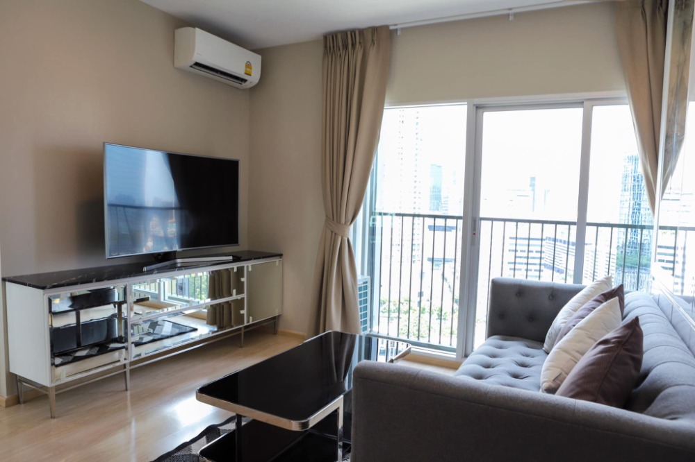 For SaleCondoRatchadapisek, Huaikwang, Suttisan : Condo for sale urgently❗❗ Noble Revolve Ratchada 2 (Noble Revolve Ratchada 2) ✨Condo in the heart of Ratchada area, MRT Cultural Center 80 m.🚅