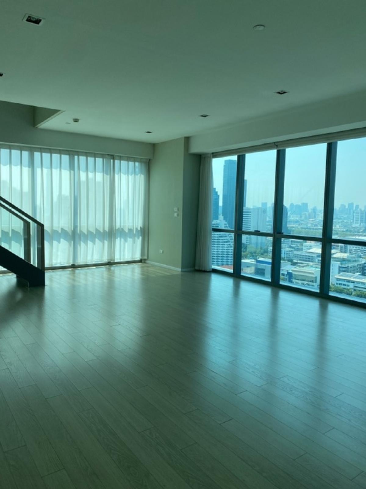 For SaleCondoSukhumvit, Asoke, Thonglor : For Sale: The Room Sukhumvit21 2B2B 117sqm high floor++ Call: 0635925888