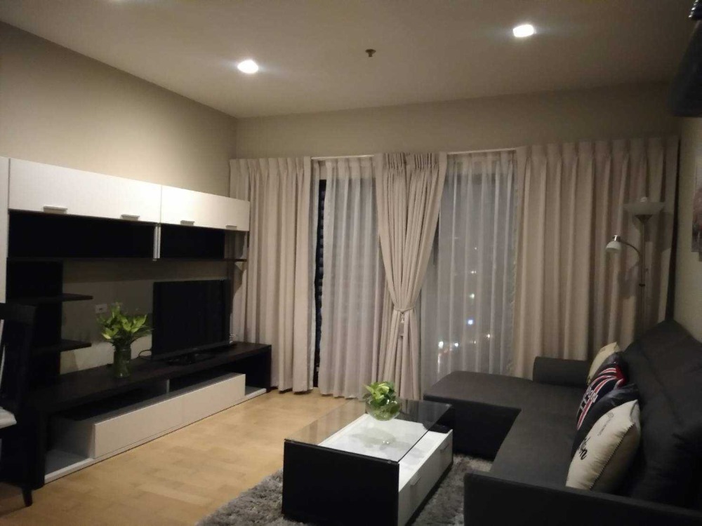 ให้เช่าคอนโดสุขุมวิท อโศก ทองหล่อ : For rent condo Noble Reveal เอกมัย (S01-1599)