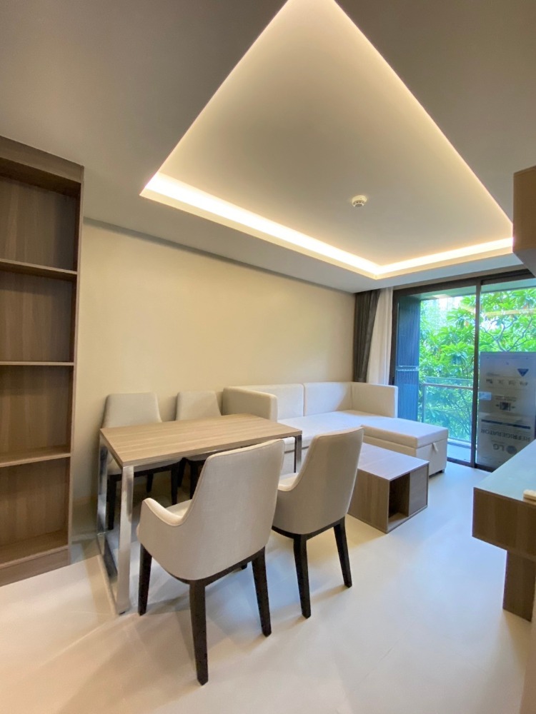 For RentCondoSukhumvit, Asoke, Thonglor : Condo Urbitia Thong Lo, 2 bedrooms, 2 bathrooms, size 58 sq m. New room, ready to move in, near BTS Thong Lo.