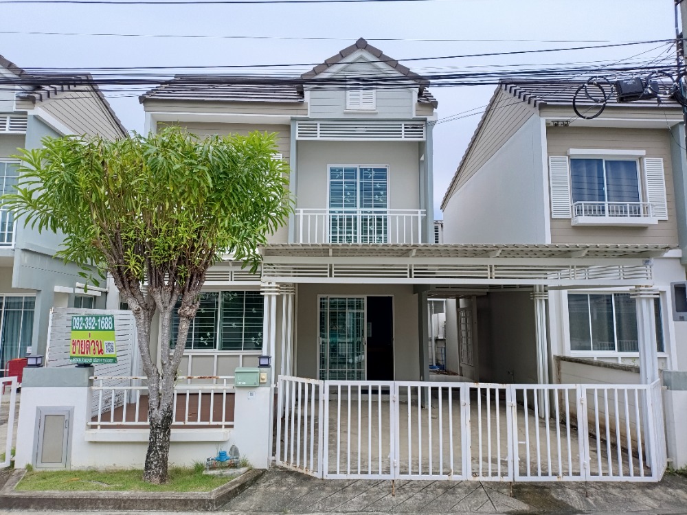 For SaleHouseSamut Prakan,Samrong : Urgent sale! Beautiful house, fully extended, near the guardhouse, with a special room for the elderly.