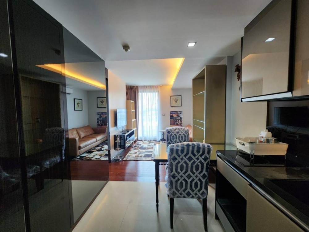 For RentCondoSukhumvit, Asoke, Thonglor : 🔐#PT2412_020🔐 Available and ready to move in 🗓️Foot Rest (43 sqm. 1 sqm, 2 sqm)𝐓𝐡𝐞 𝐀𝐝𝐝𝐫𝐞𝐬𝐬 𝐒𝐮𝐤𝐡𝐮𝐦𝐯𝐢𝐭  61