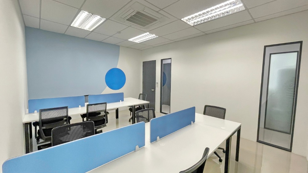 For RentOfficeRatchadapisek, Huaikwang, Suttisan : OF0038♕OFFICE FOR RENT♘NEAR MRT HUAI KHWANG♖M9 SQUARE @RATCHADA♖START AREA:23.00SQ.M.＄RENT:57,000฿☏ O92-8676473,O65-9423251♙LINE:@newnormal