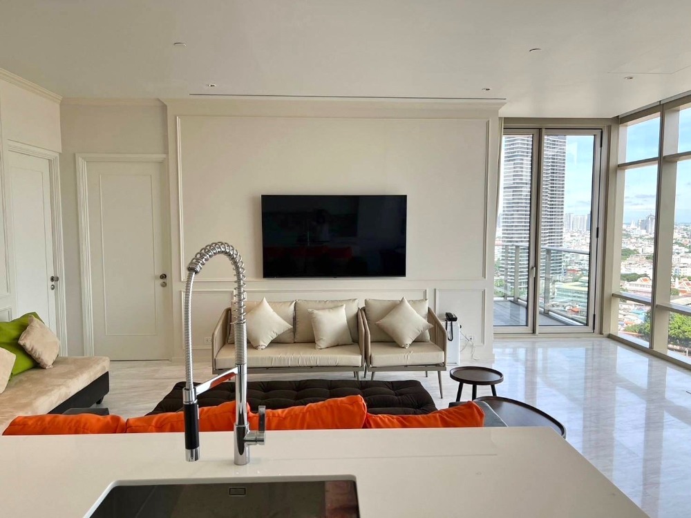 ให้เช่าคอนโดสาทร นราธิวาส : The Exclusive luxury condo for Rent | Four Seasons Private Residences. 2 bedrooms size 140 sq.m. River View! Brand New! Available Now!!