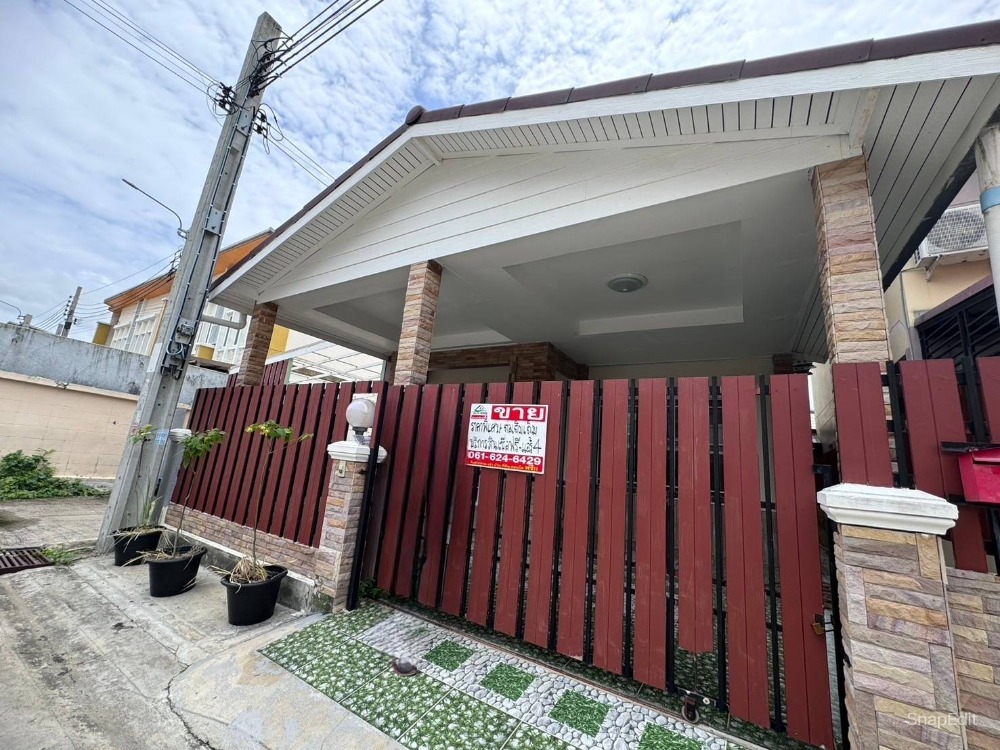 For SaleHousePattanakan, Srinakarin : Urgent sale, 2-storey twin house, Suan Luang Ville Village 6, fully extended, ready to move in