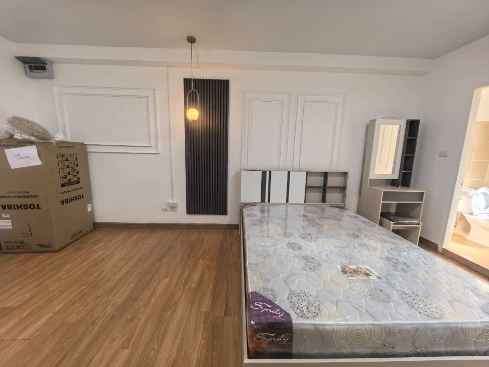 For RentCondoRatchadapisek, Huaikwang, Suttisan : Cityhome Ratchada 23000 2 bed 1 bth 70 sqm Very big room, wide, ready to move in, urgent