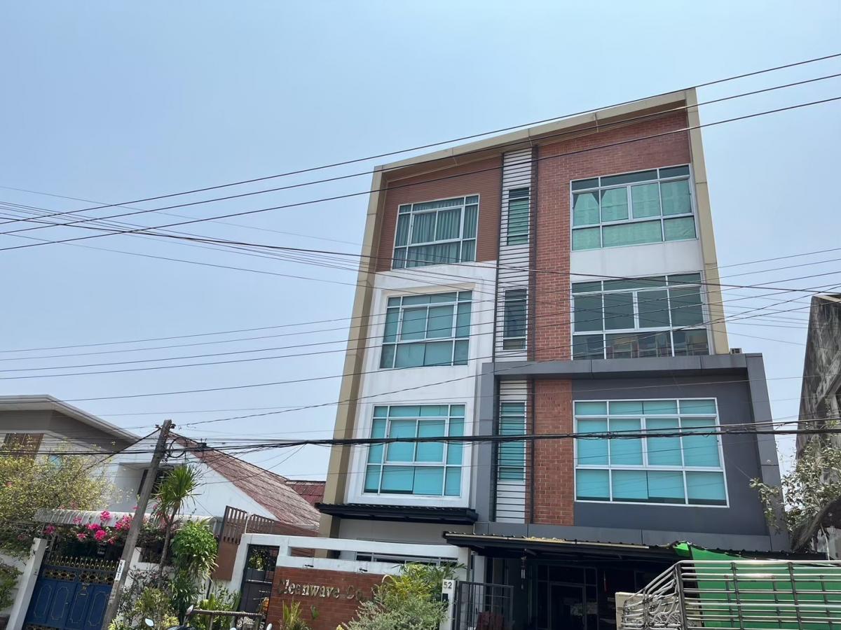 For SaleOfficeChokchai 4, Ladprao 71, Ladprao 48, : 4-storey office, owner sells it himself, can be used as both an office and a house, no need to waste time traveling.