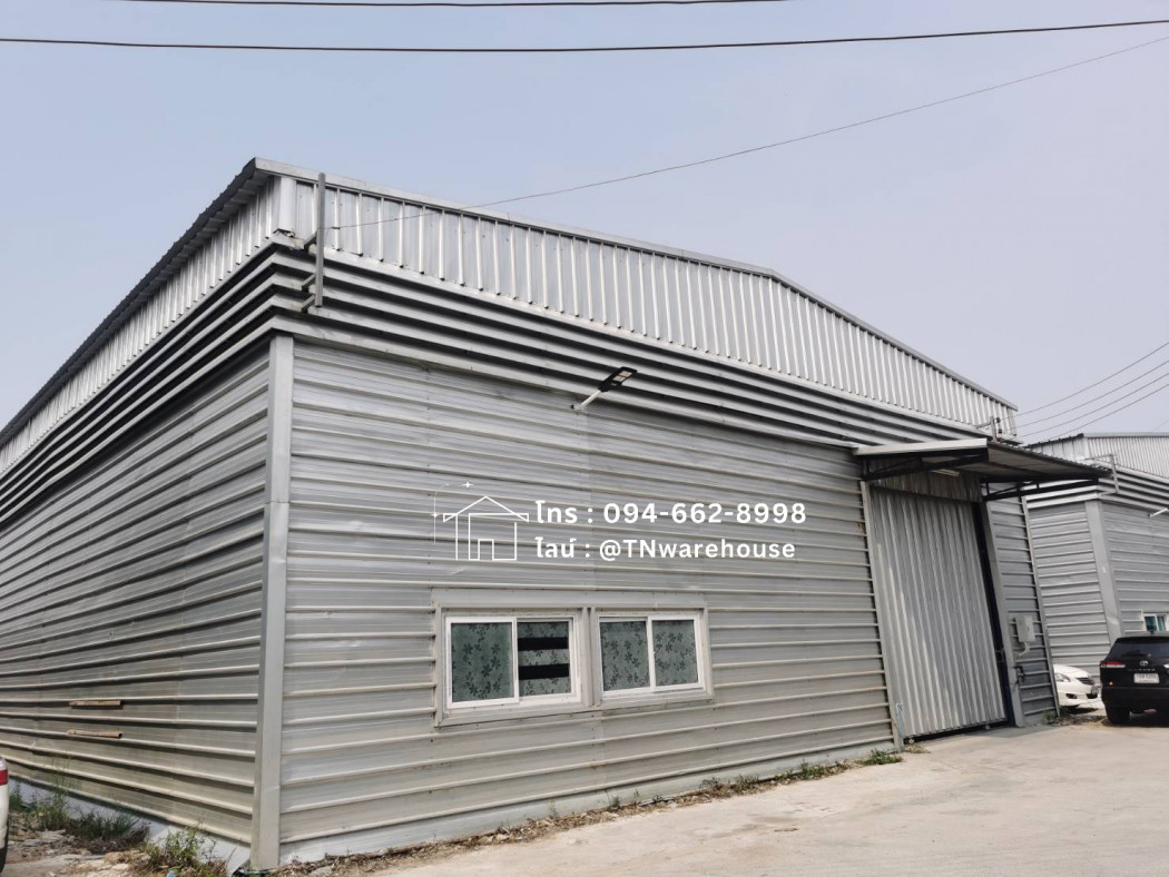 For RentWarehouseSamut Prakan,Samrong : For rent: Warehouse, Praeksa, Bang Phli, Khlong Khut, 300 sq m, on the main road [ R07D ].