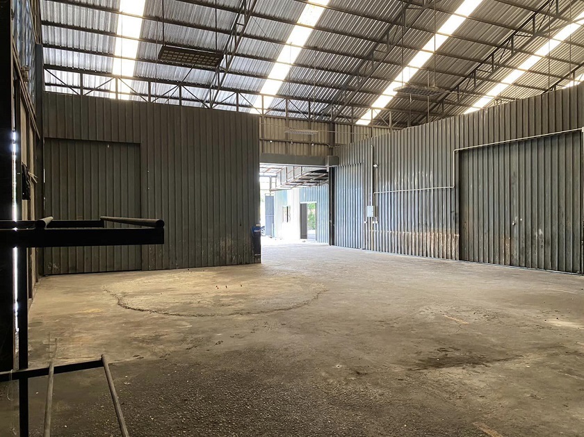 For RentWarehouseNonthaburi, Bang Yai, Bangbuathong : #Warehouse for rent in Ratchaphruek, Nonthaburi, size 200 sq m., width 6 x 26 meters.