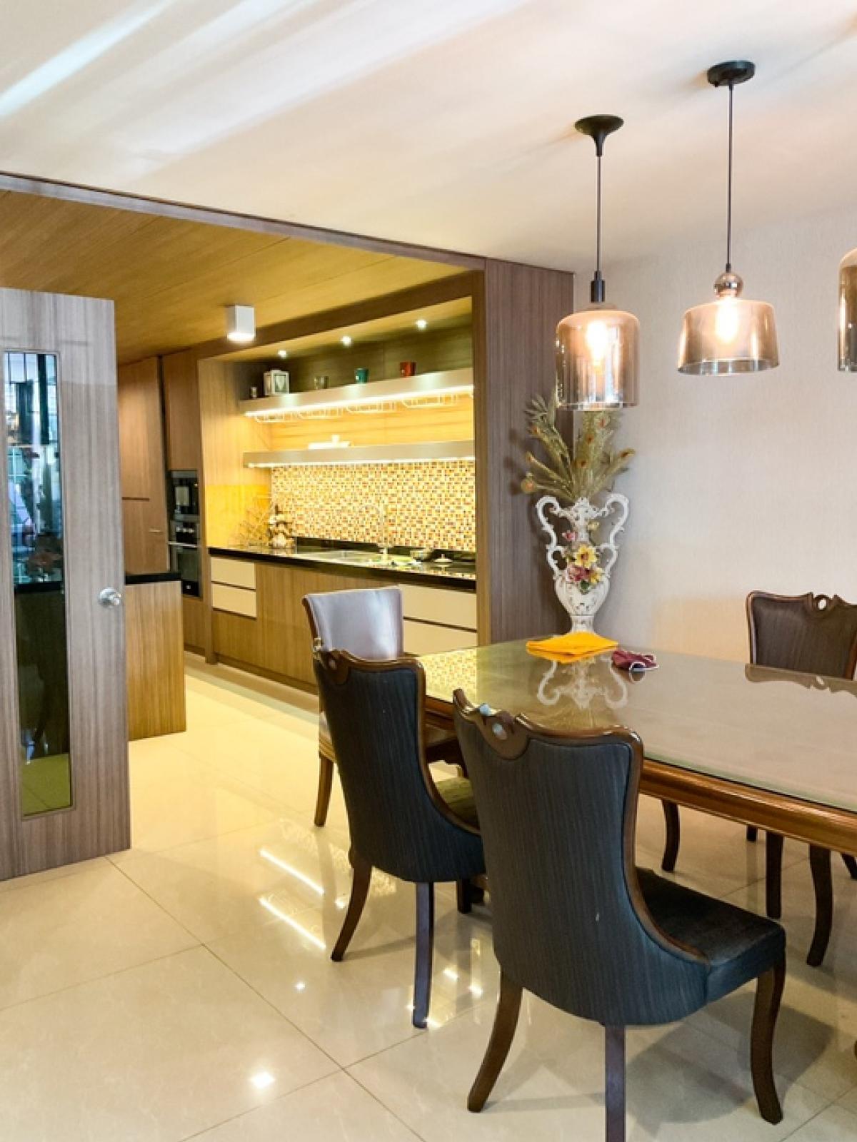 For SaleTownhouseOnnut, Udomsuk : Urgent Sale!! Areeya Mandarina Sukhumvit 77 - Fully Furnished, Ready to Move In